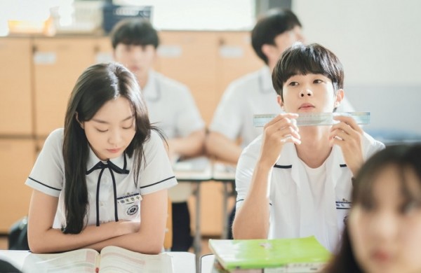 Choi Woo Shik & Kim Da Mi’s ‘Our Beloved Summer’ Unlocks New Milestone