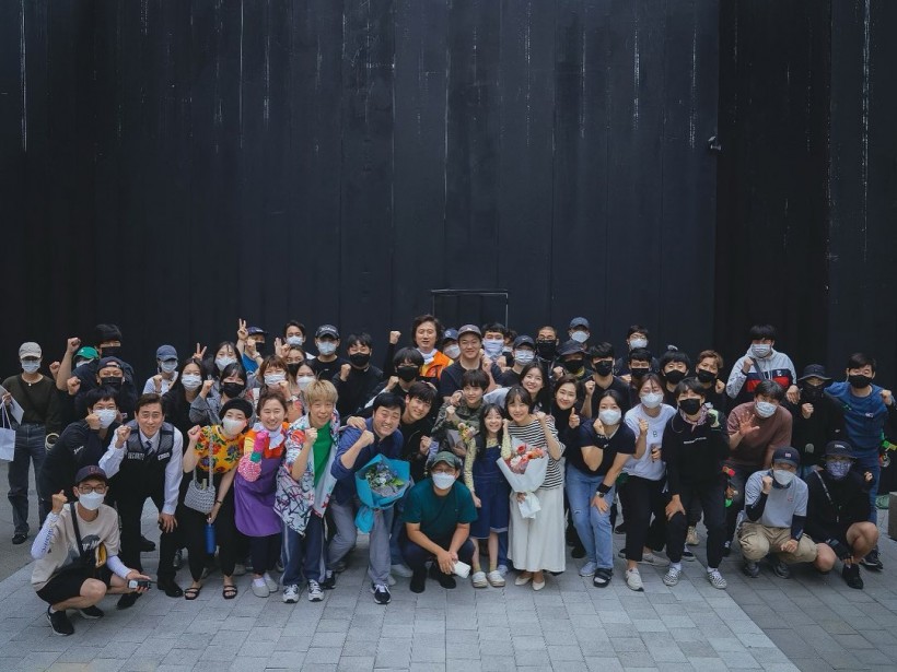 Happiness Cast and Crew