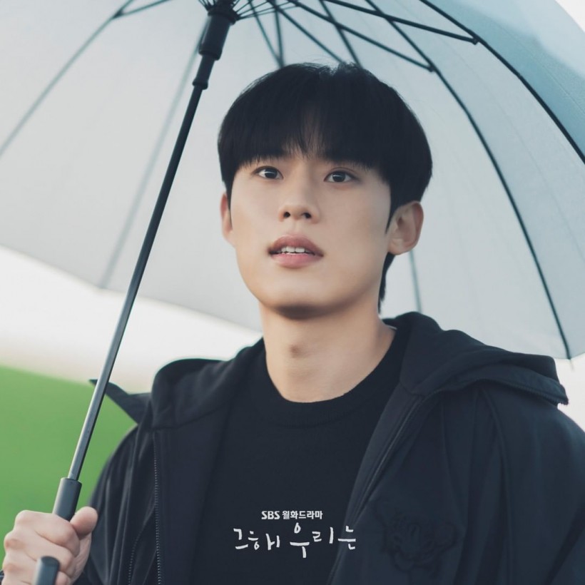 ‘Our Beloved Summer’ Star Kim Sung Cheol Shares the Heartbreak He Experienced from His Long-Term Relationship