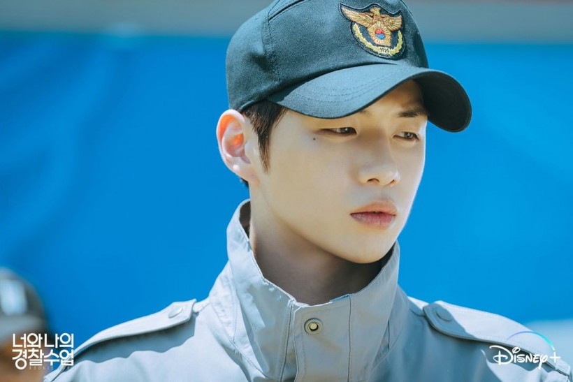 Kang Daniel Dazzles in a Police Uniform in His First Character Stills for Disney+ ‘Rookie Cops’