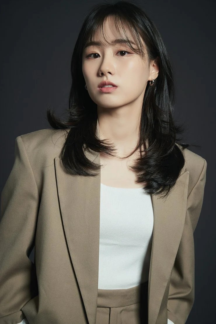 ‘Our Beloved Summer’ Actress Yoon Sang Jung Joins Kim Sejeong in the Food Company in ‘A Business Proposal’