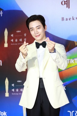 58th Baeksang Arts Awards: Kim Tae Ri, Lee Jun Ho, ‘Squid Game’ Bag Major Awards