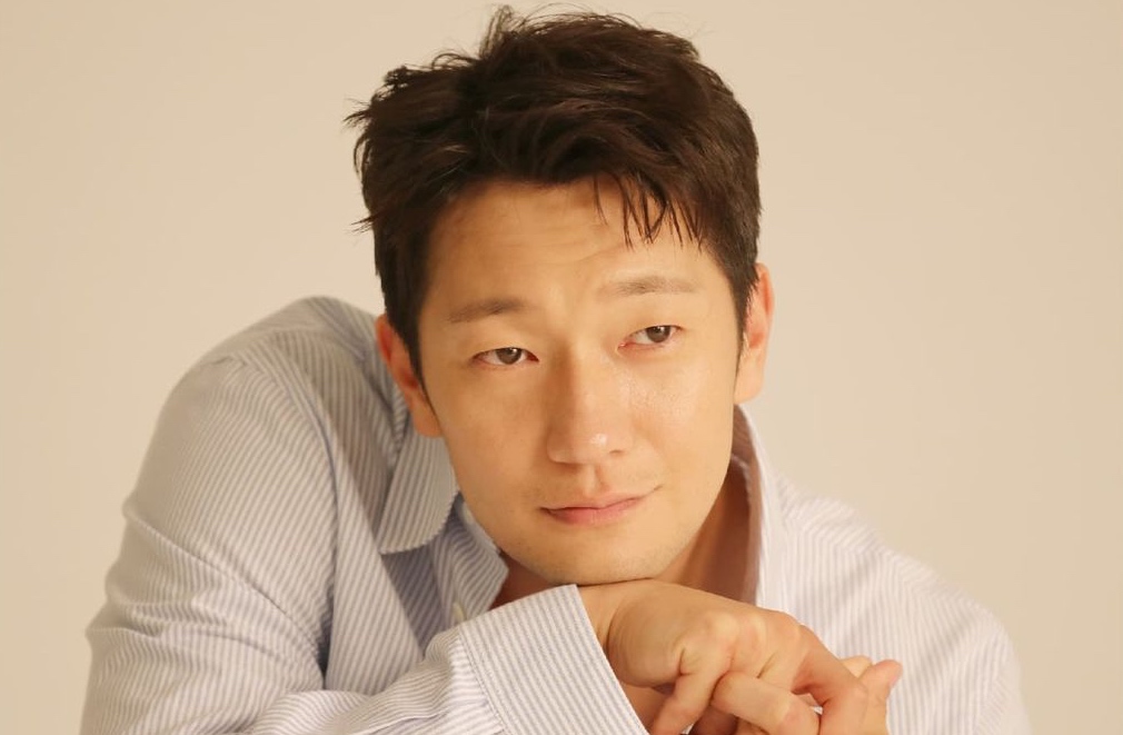 Meet My Liberation Notes star Son Sukku: once rumoured to be dating his  Sense8 co-star Bae Doona, he was a manufacturing company CEO before  breaking into K-drama
