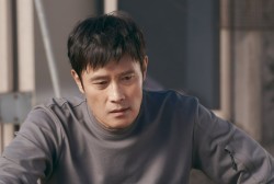 ‘Our Blues’ Episode 18: Lee Dong Seok Reminisces Painful Past
