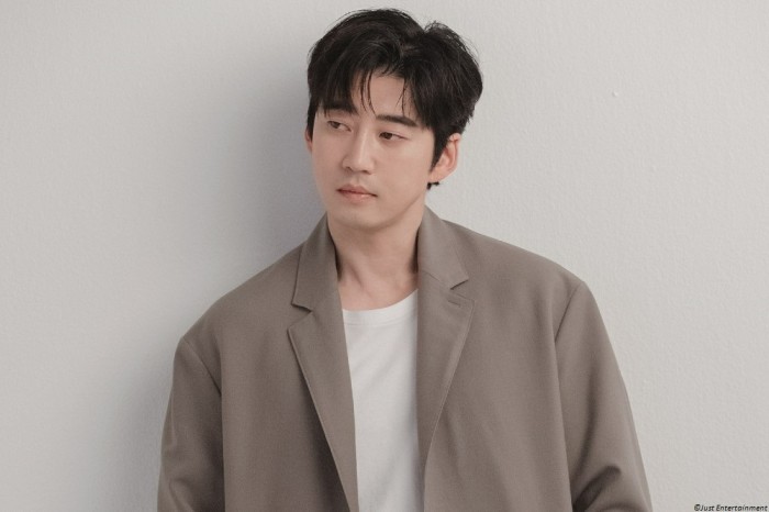 Yoon Kye Sang Stressed Out While Filming ‘Kiss Sixth Sense’ Because of THIS