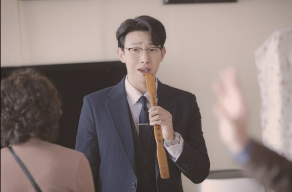 kang-ki-young-reveals-learning-a-lot-from-extraordinary-attorney-woo