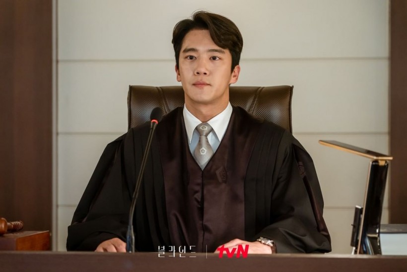 ‘Blind’ Episode 1: Ok Taecyeon Accused as Culprit at The Joker Murder Case