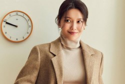 Choi Sooyoung Fashion: 4 Lady Boss Outfits To Steal From the Actress
