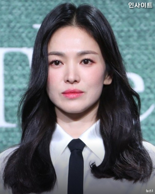 4 K-drama Stars With Impressive Versatility: Kim Ji Won, Song Hye Kyo ...