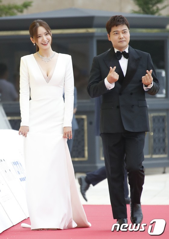 YoonA and Jun Hyun Moo