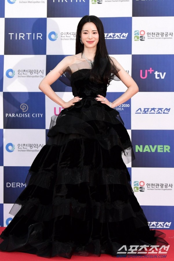 Best Dressed Female Celebrities At The 2nd Blue Dragon Series