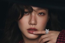 Kim Go Eun for Vogue Korea