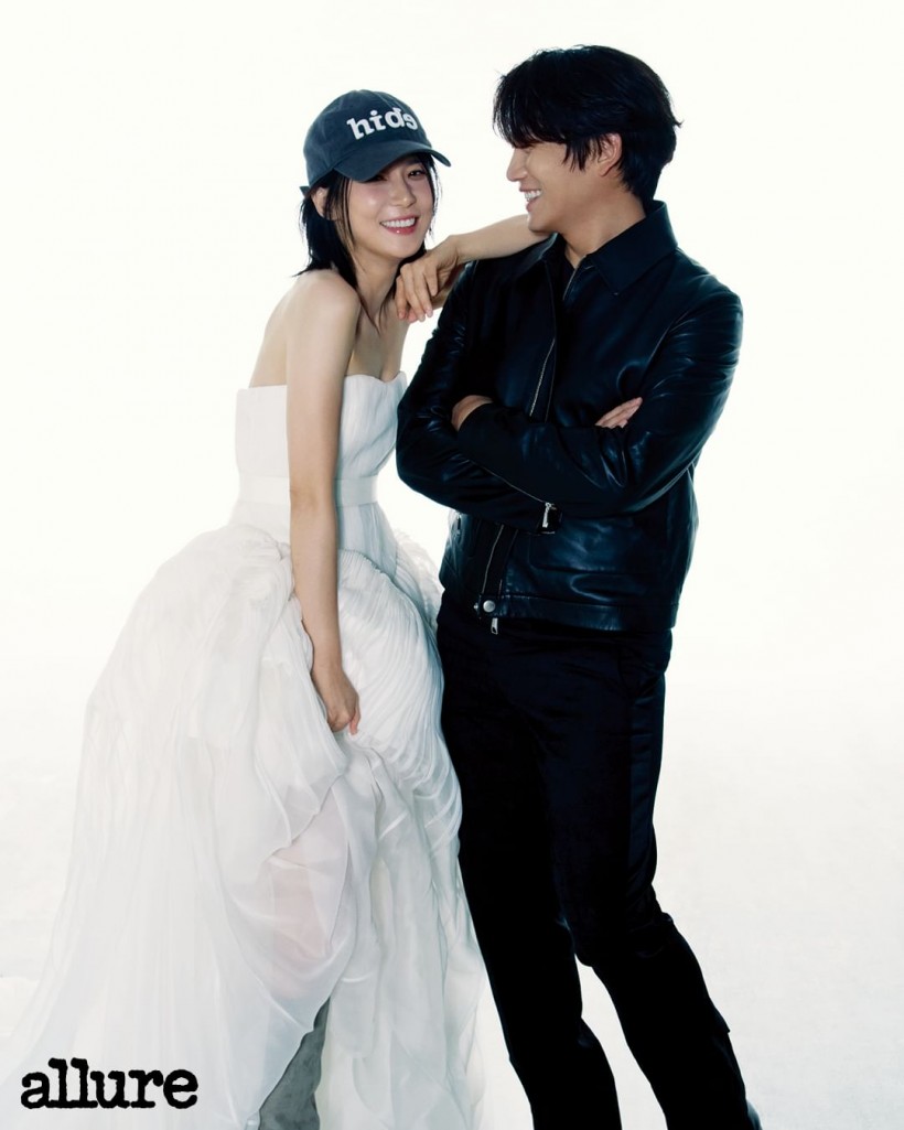 Ji Sung and Lee Bo Young