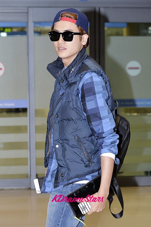 Park Hyung Sik at Incheon Airport Returning Home From Photo Shoot in