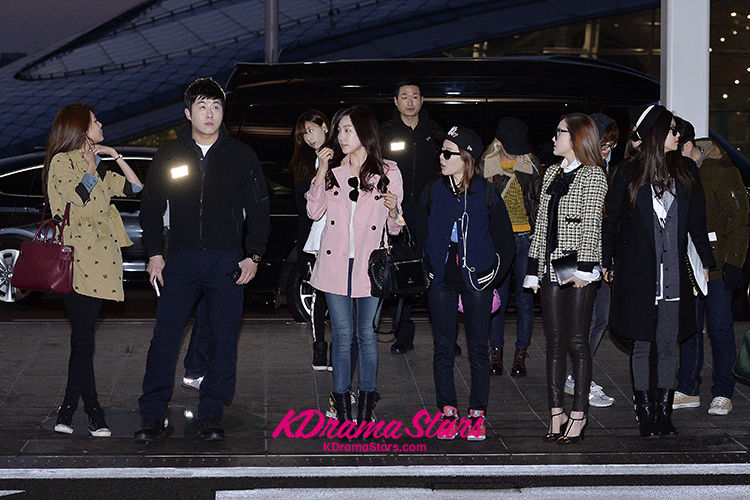 BTS April 10 Airport Fashion – Drama Chronicles