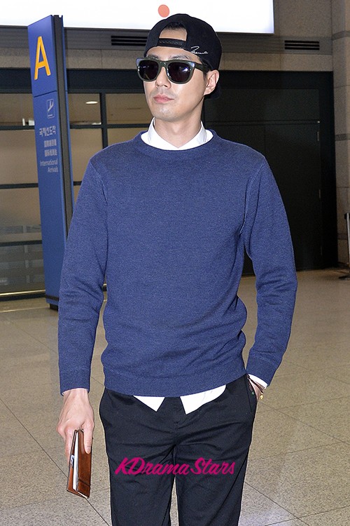 Jo In Sung Leaves Korea for Fan Meeting in China [Feb 17, 2014 ...