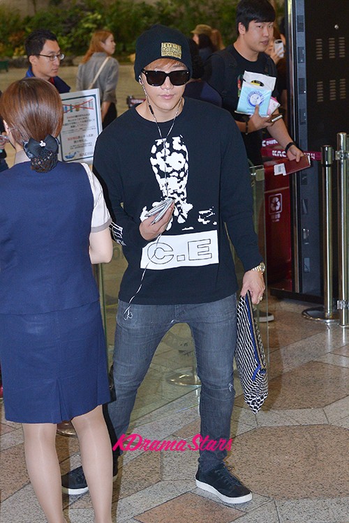 Got7 at Gimpo International Airport Heading to Japan for Attending Mnet's  M!Countdown - April 1, 2014 [PHOTOS]