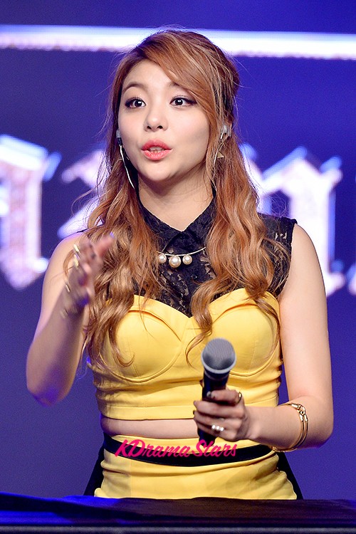 Ailee Holds a Comeback Showcase for Her New Mini Album Magazine[Talkcut