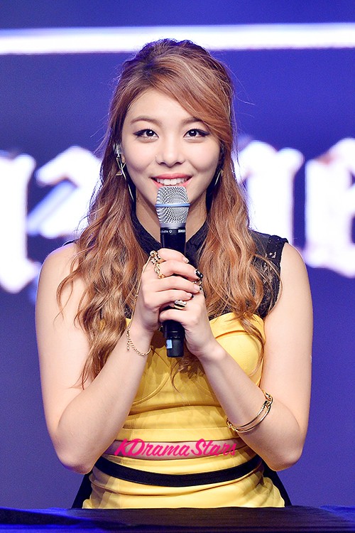 Ailee Holds a Comeback Showcase for Her New Mini Album Magazine[Talkcut