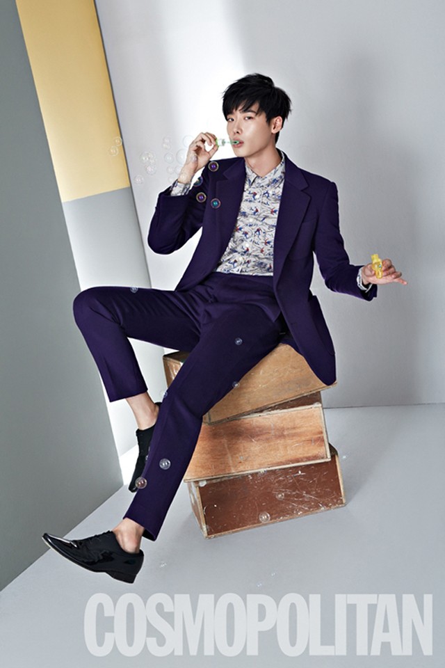 Lee Jong Suk Is The Cover Guy for 'Cosmopolitan' Magazine Busan